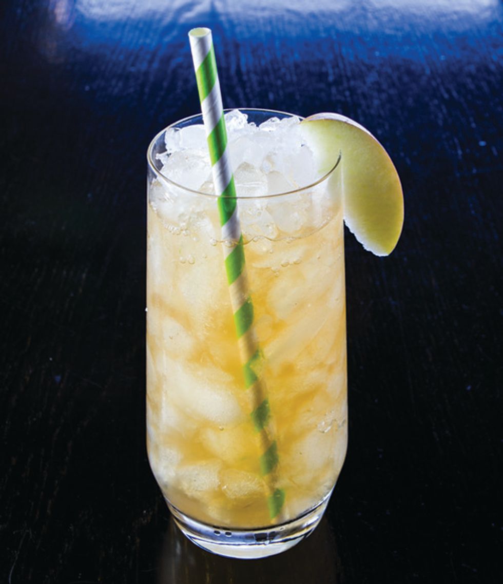 Whiskey and Apple Cider Combine for the Perfect Winter Cocktail