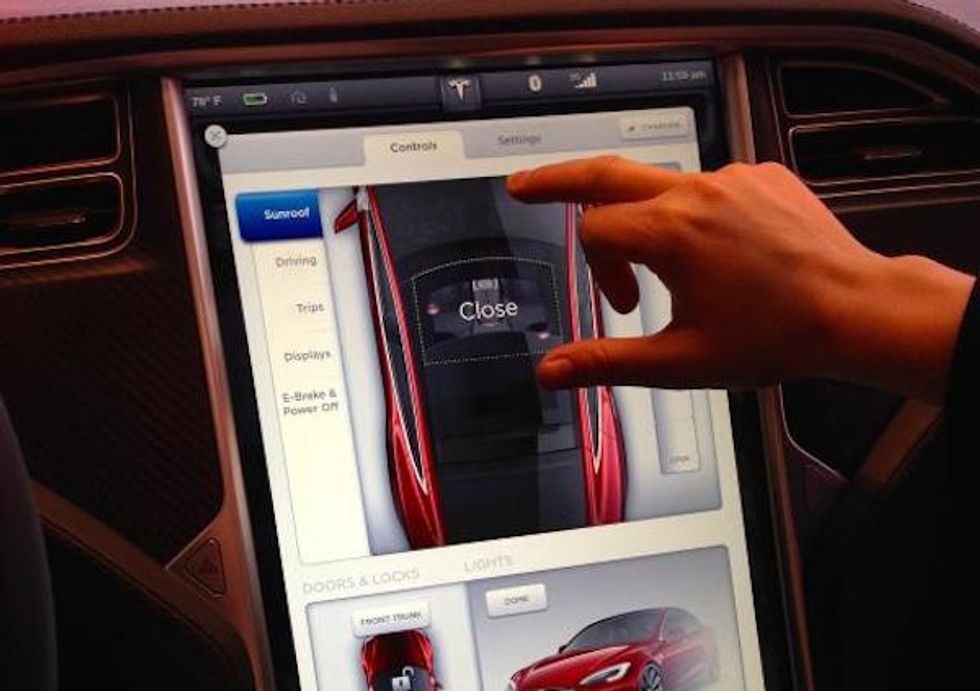 Contrarian Elon Musk Goes All Open Source with Tesla, Promises Not to Sue Patent Violators