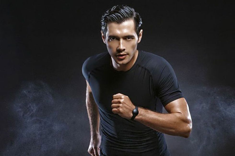 Editors Review the Top Wearable Fitness Trackers