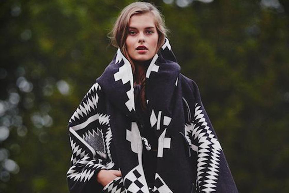 Editors' Picks: Fixer Upper Bikes, Taylor Swift's Cats, Trench Cloak, & More