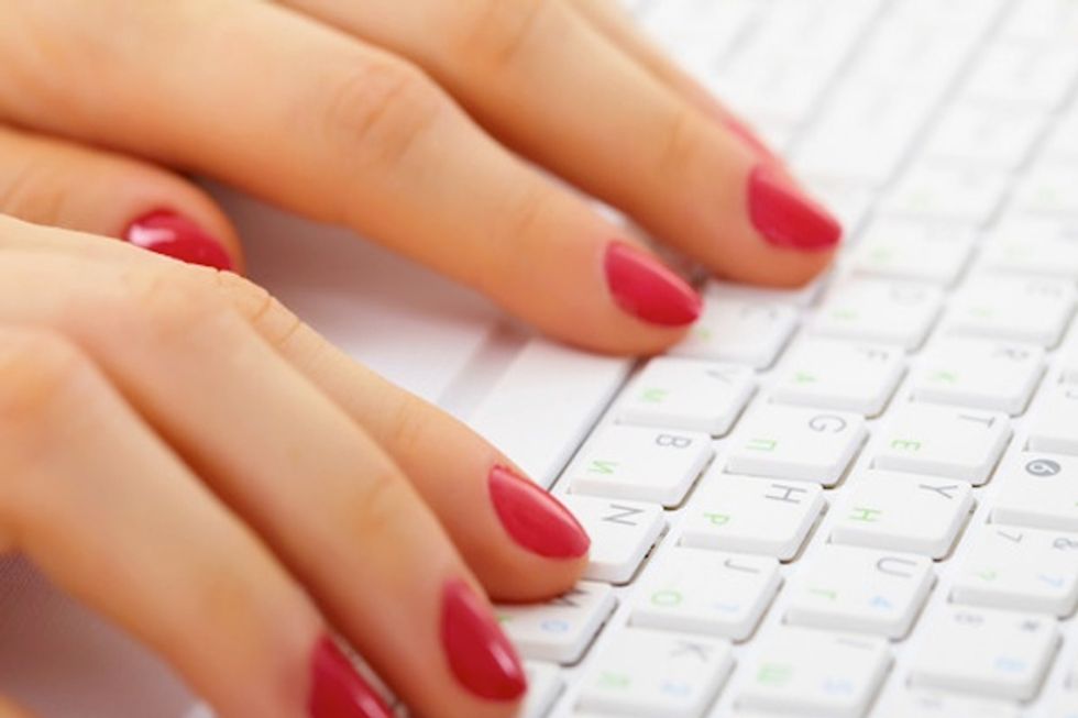 Manicube Brings Deskside Mani-Pedis to SF