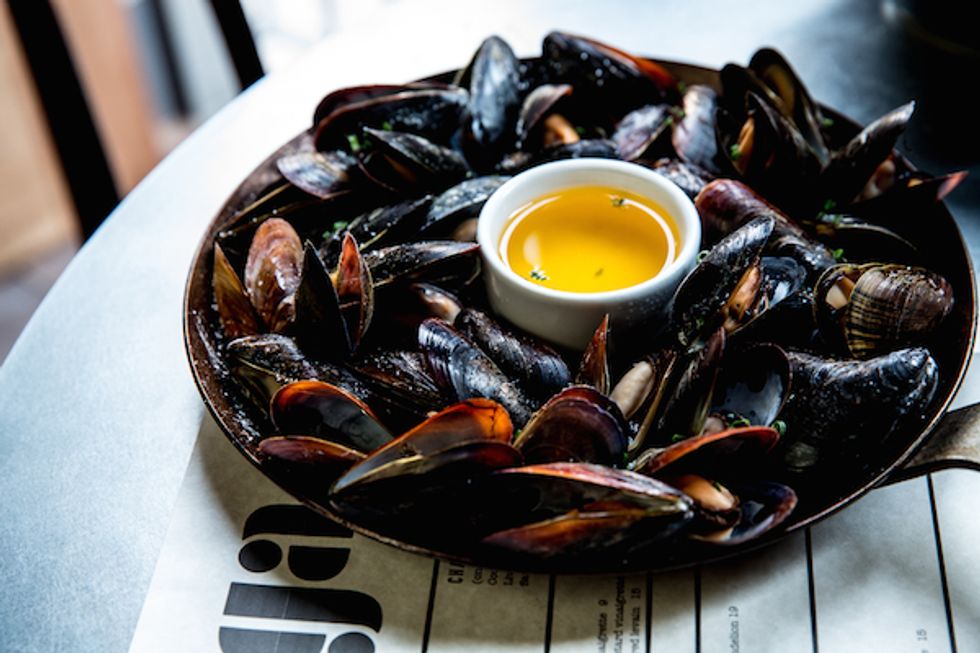 Foodie Agenda: Belga, Kronnerburger, and a Crawfish Boil