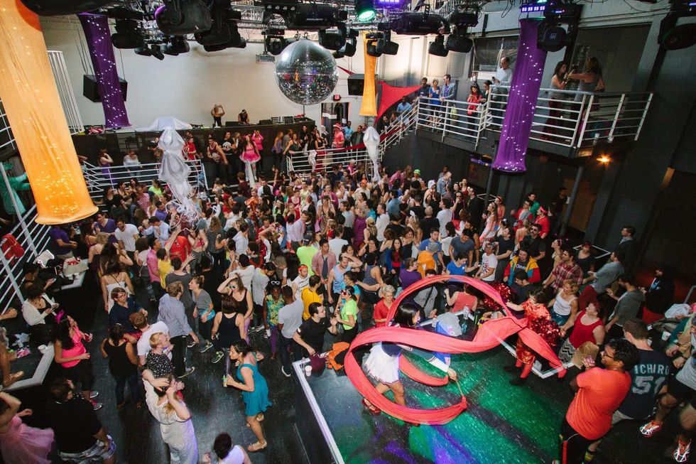 Dance in the Morning + Make Art at Lunch: 6 Tech-Free Ways to Have Fun on a Work Day