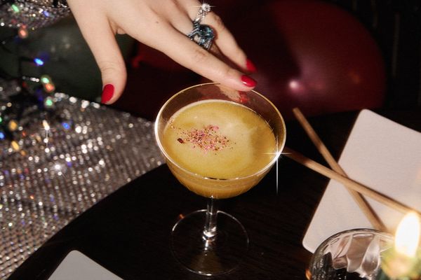 Free drinks, shows + holiday vibes: December is extra festive with 7x7 Social Club.