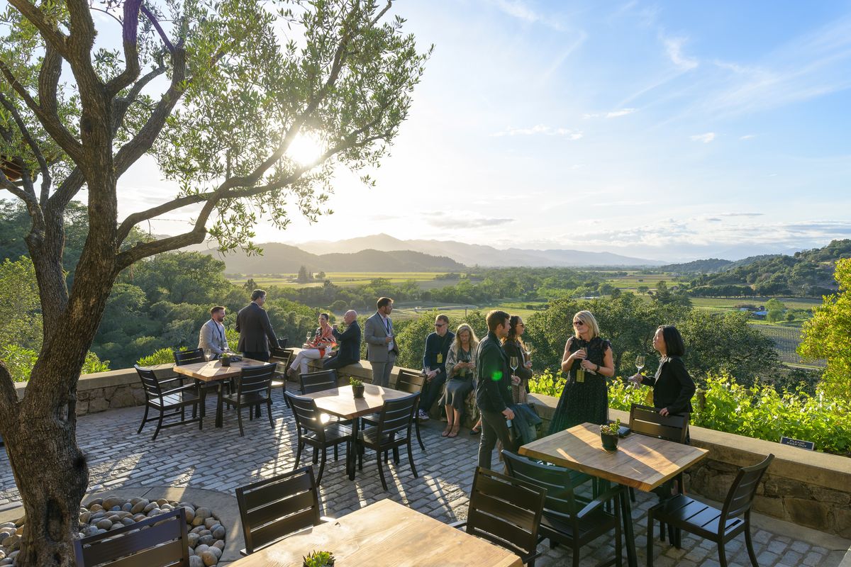 Savor the best of Stags Leap at Vineyard to Vintner 2025