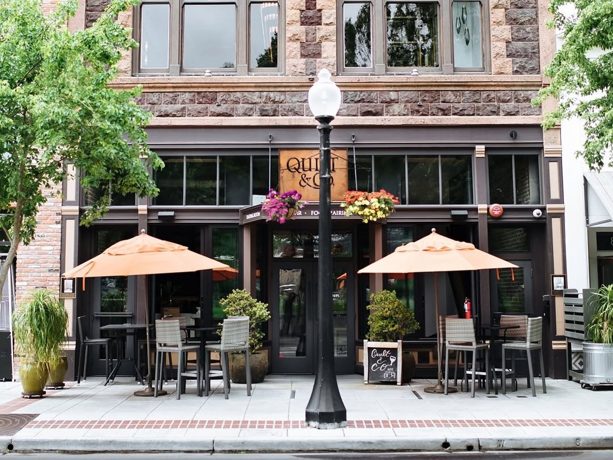 Boutique Wine Tasting Lounges, Casual Eats + More in Downtown Napa