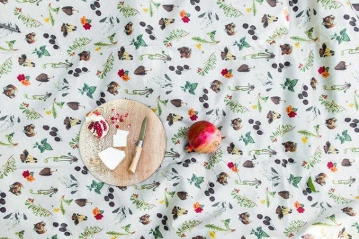 Pimp Your Picnic: The Best Gear, Growlers + Eats for Al Fresco Afternoons