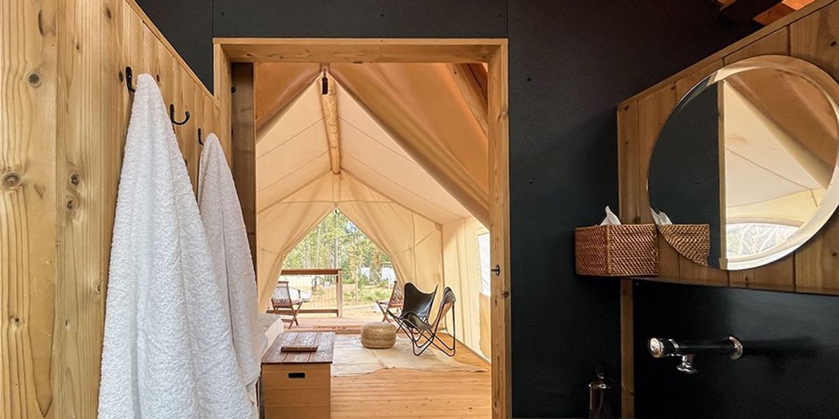 Sleep under the stars at Under Canvas Yosemite's new glamp-site.