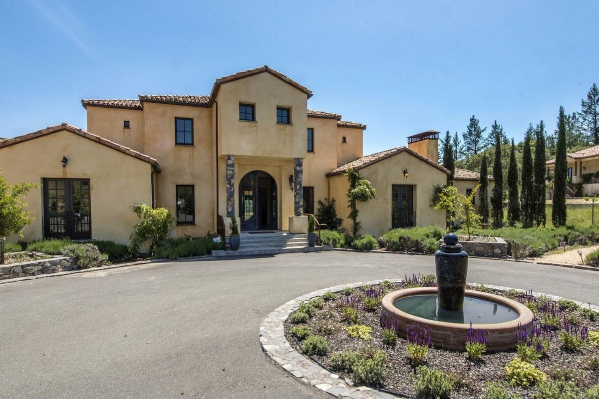 Watch the Stars Shine From This $2.5M "Sera Bella" Estate