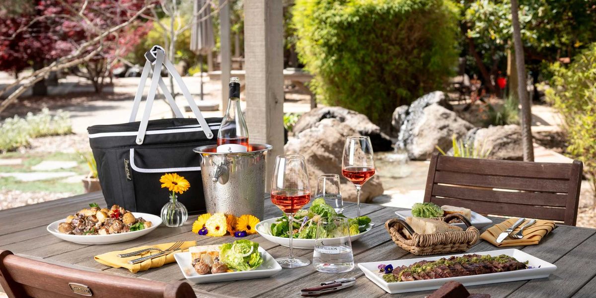 5 Best Napa Wineries for a Picnic