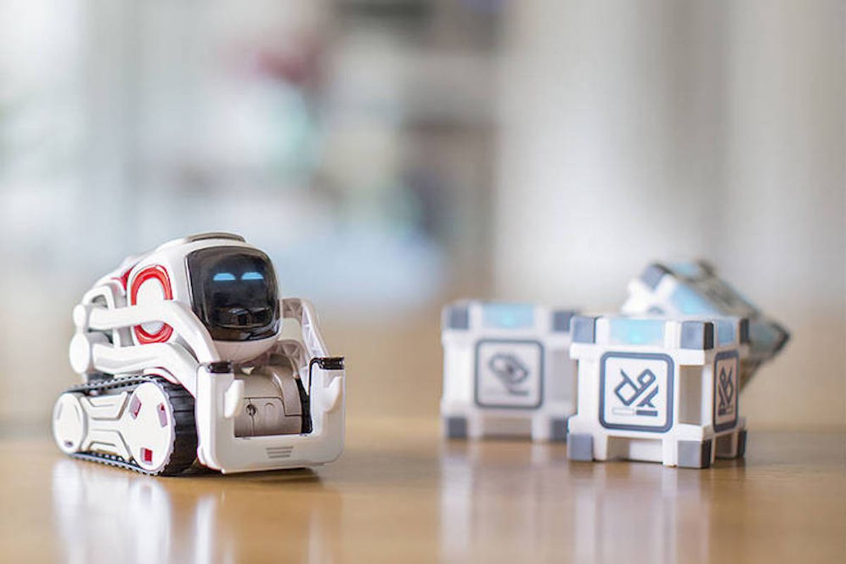 Meet Cozmo, The Palm-Sized Robot the Future Has Been Waiting For