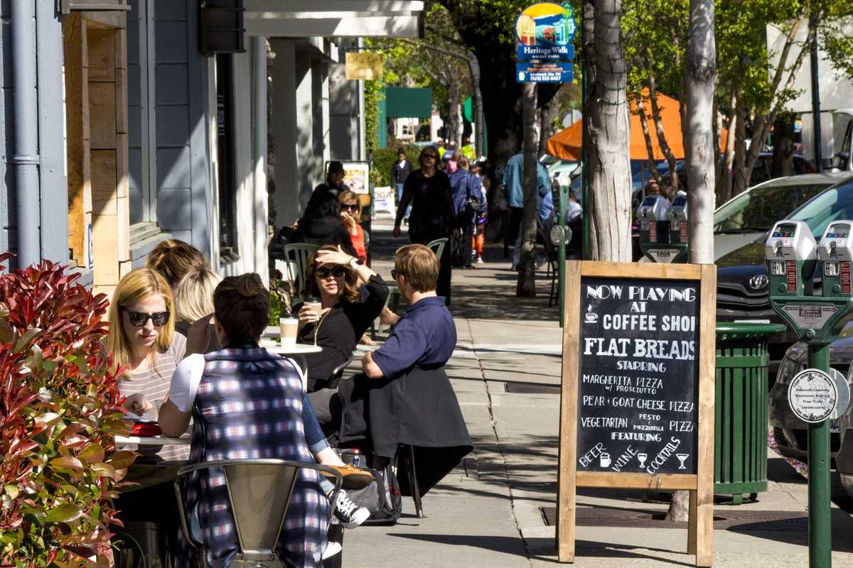 A Modern Guide to Walnut Creek: Trendy Restaurants, Rooftop Bars + Lots of Shopping