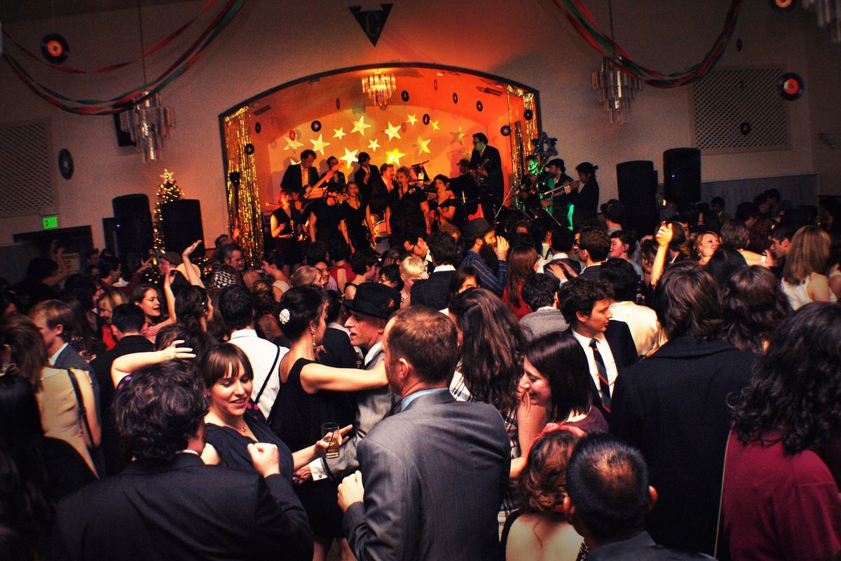 A Winter Formal, Winter Walk, Winter Wine + More Fun Events