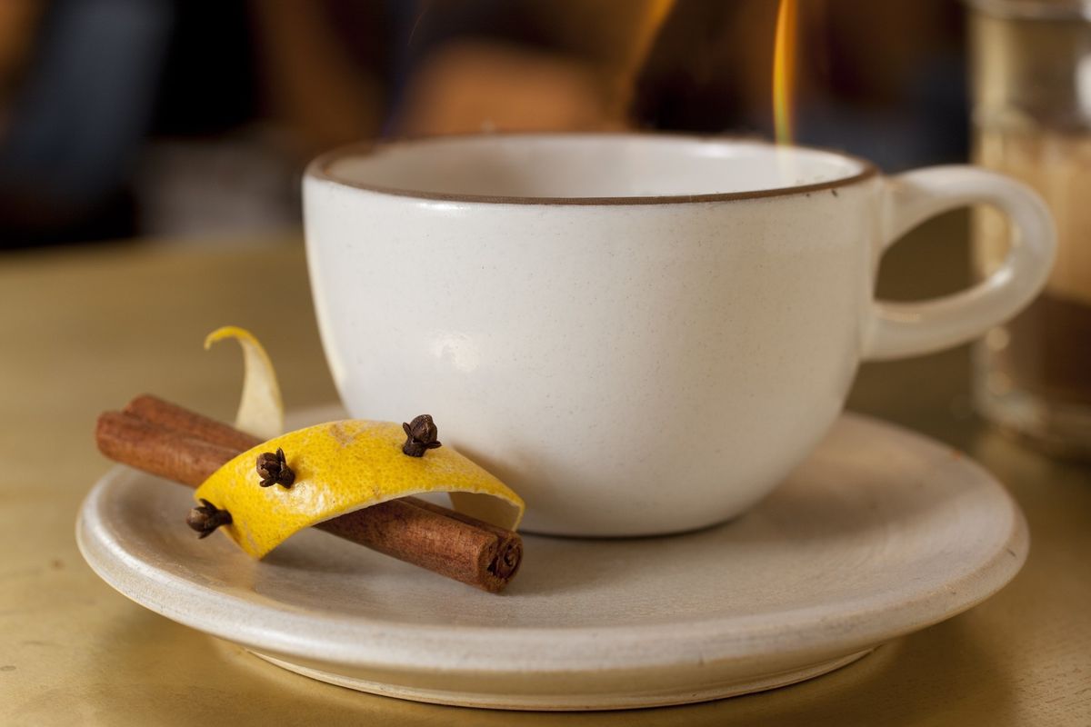 5 Reasons to Drink: Thirsty Thursdays + Flaming Coffee