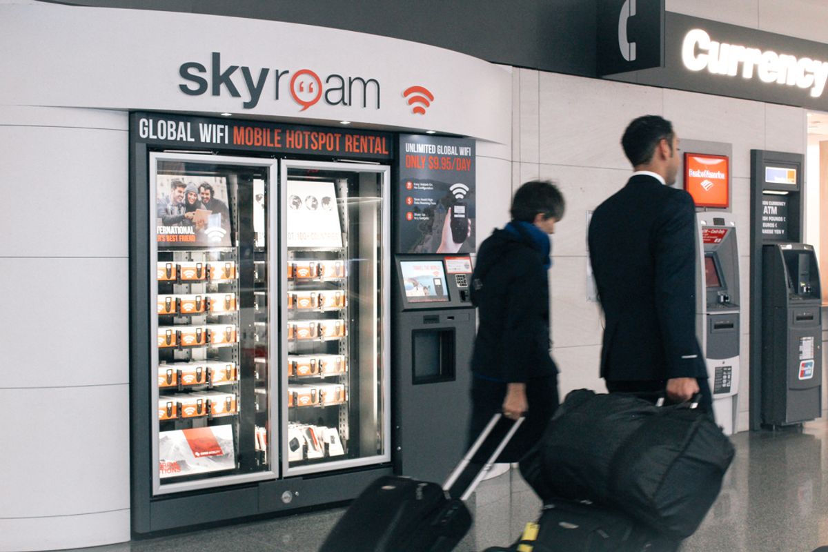 WiFi Vending Machines at SFO, Christmas Classics at Bay Area Theaters + Other Local News