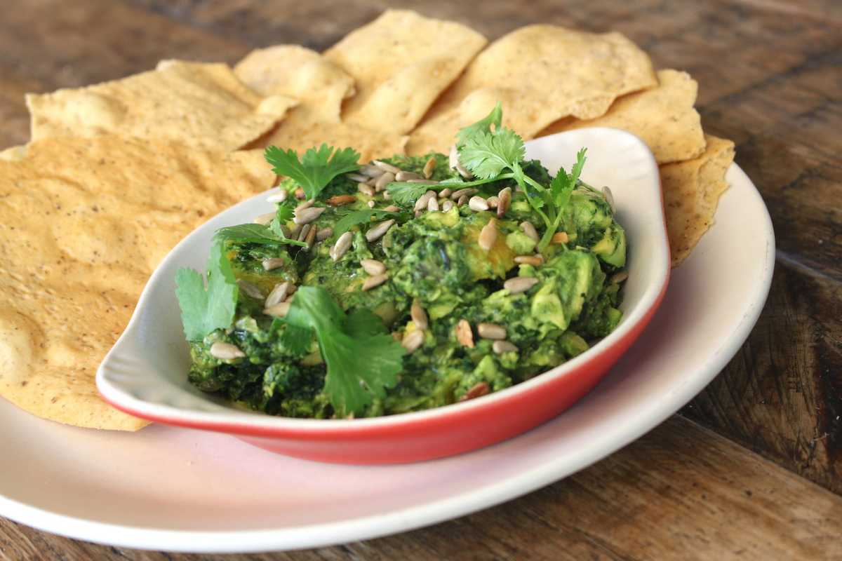 Healthy Super Bowl Hack: Add Kale to Your Guacamole