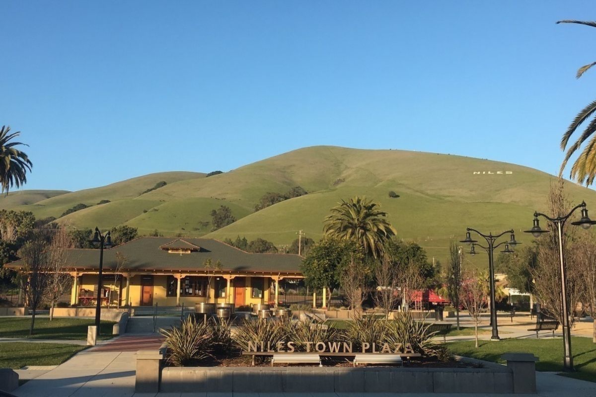 A Modern Guide to Niles, Hollywood of the Silent Film Era, in Fremont