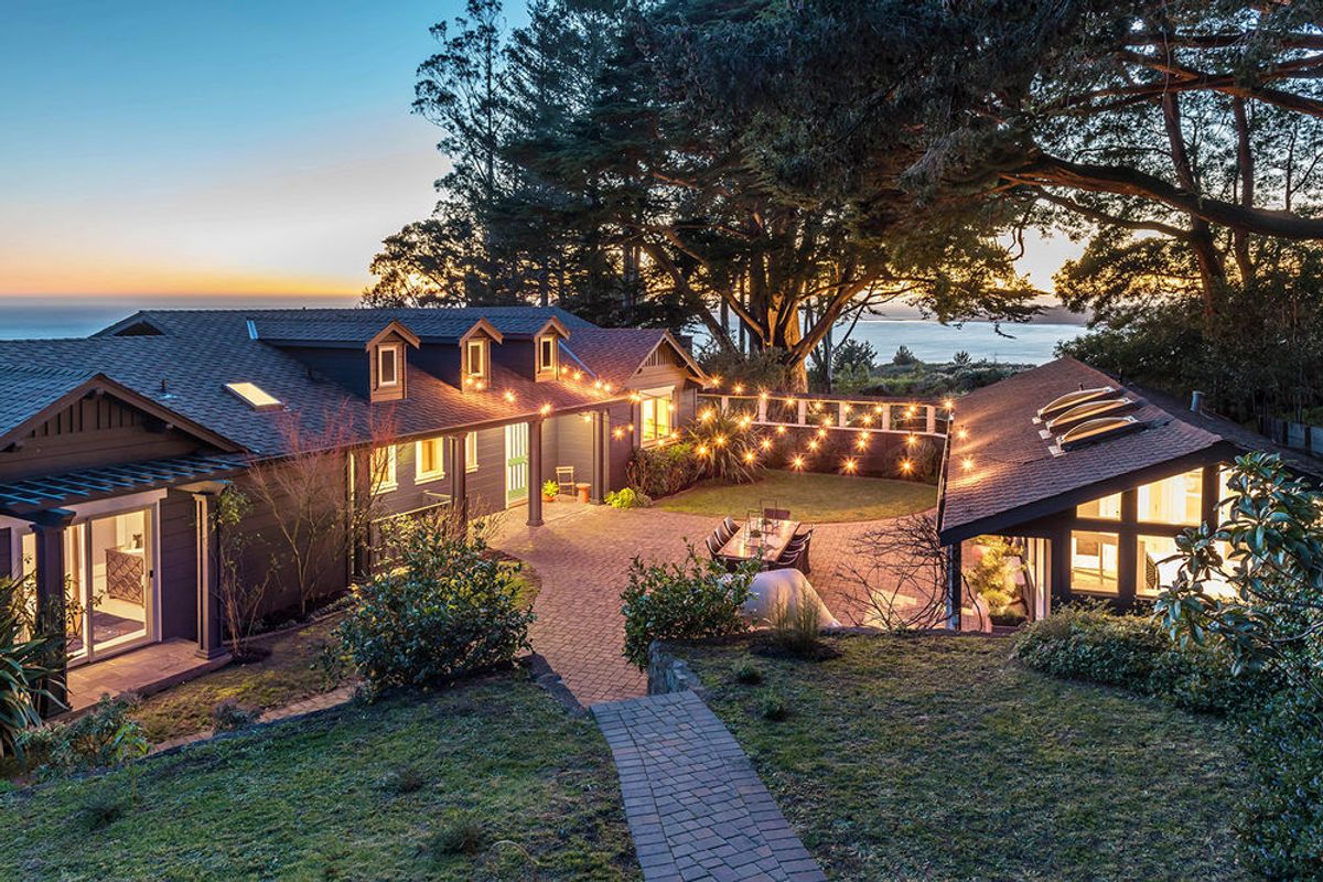 Jerry Garcia’s Former Stinson Beach Home Hits the Market for $4.3 Million