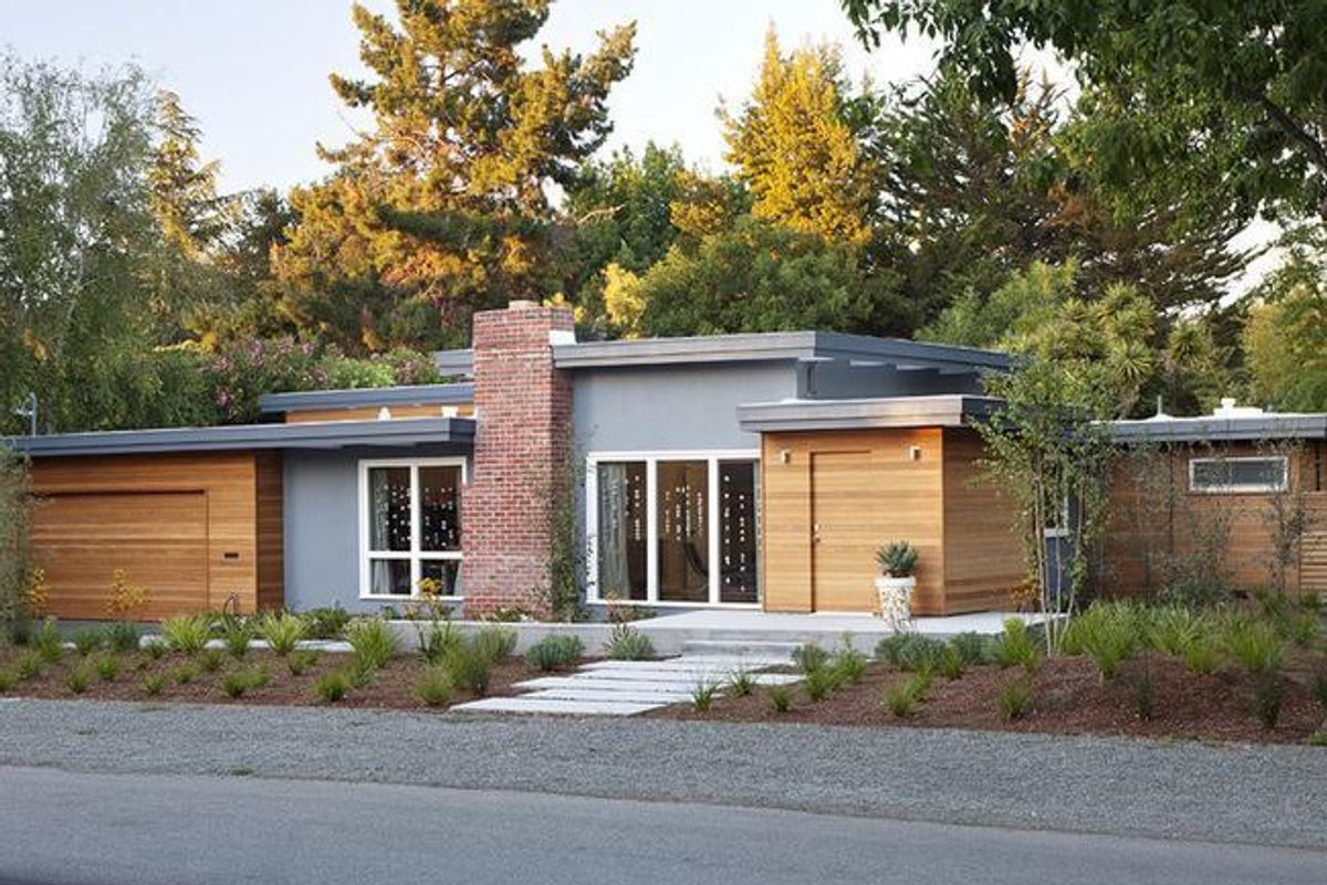 Design Envy: An Early Eichler Expands in Palo Alto