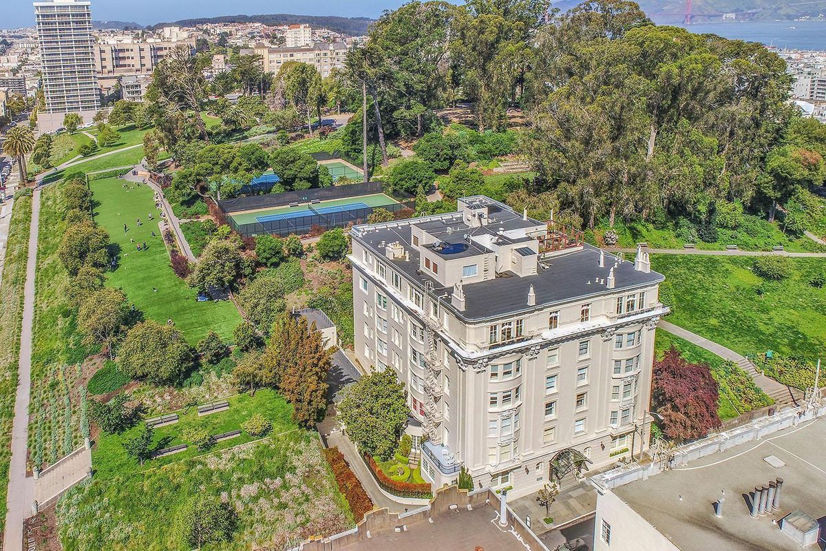 Life Would Be Grand at This $4.5 Million Luxury Condo on Lafayette Park