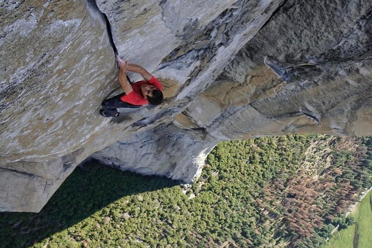 No Ropes, No Problem: Alex Honnold Is First to Conquer El Capitan Without Safety Gear