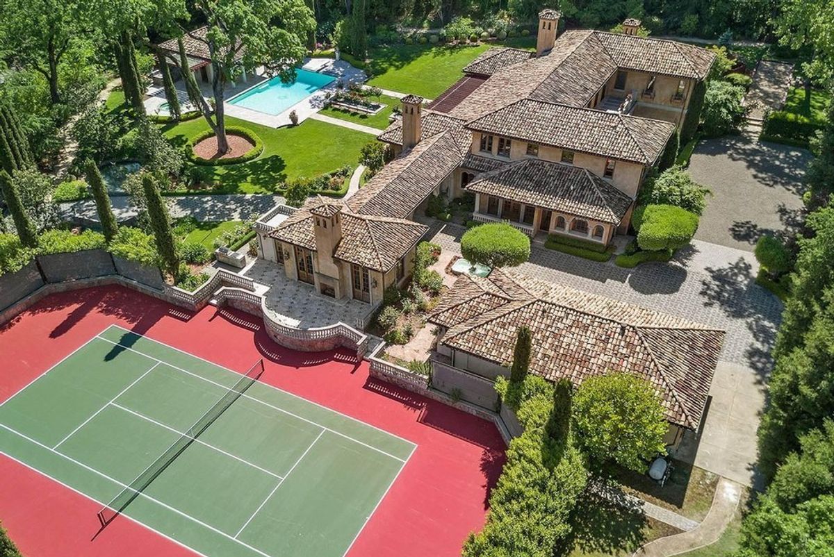 $18.5 Million Manor in Ross Has All the Sporting Amenities for a Life of Leisure