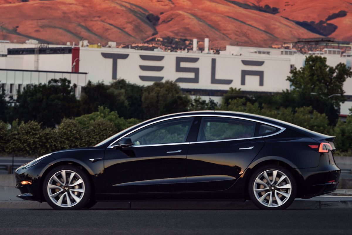 Elon Musk scores Tesla's first $35K Model 3 for his birthday, tweets pics