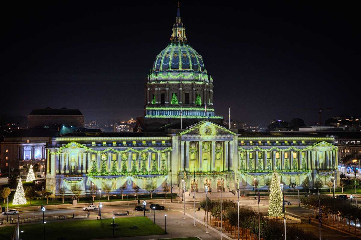 San Francisco city hall lit up for christmas