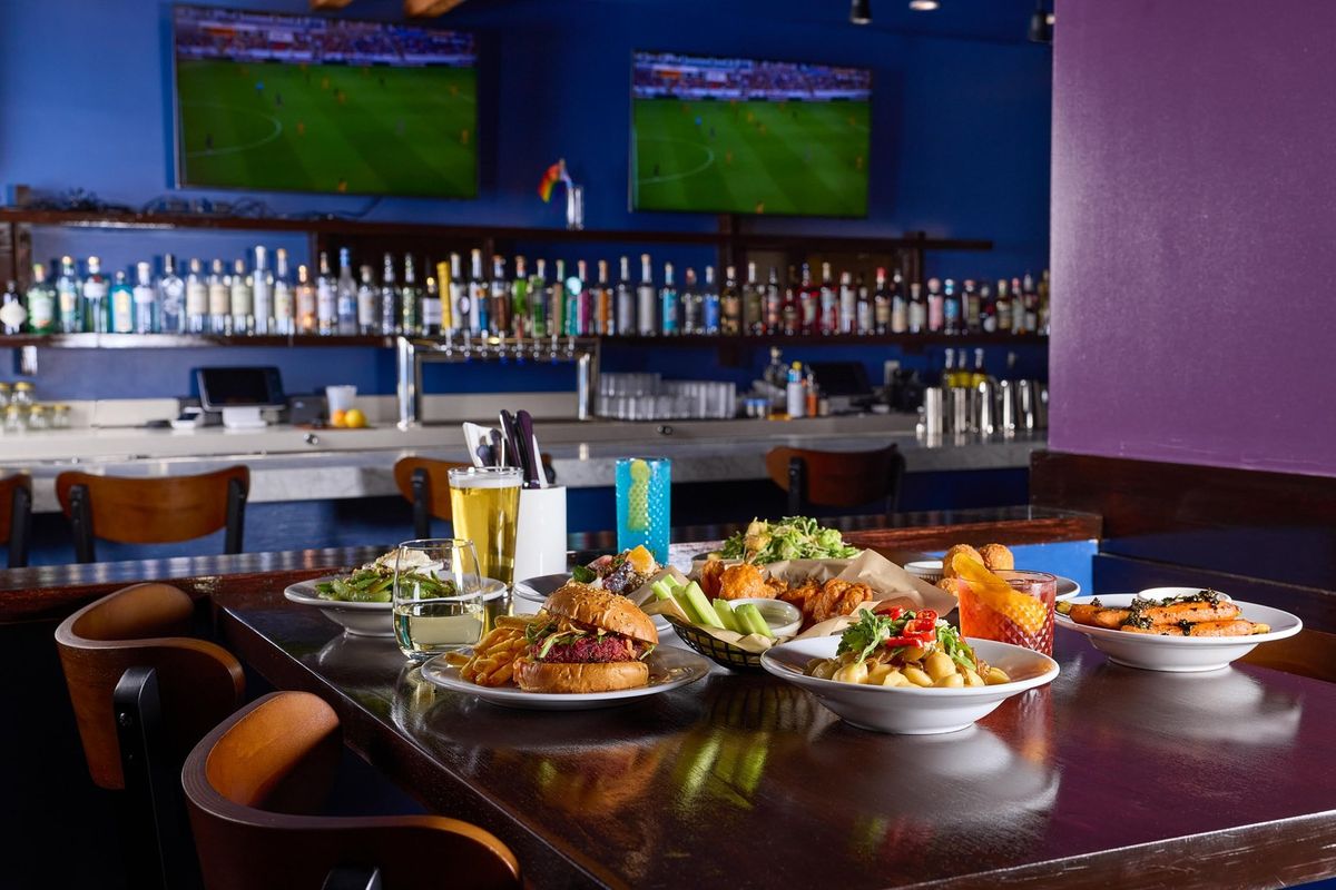 women's-sports-bar-food-san-francisco